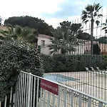 Avec Jardin, Piscine, Sauna, Proche De La Et Du Village Naturiste شقة