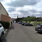 Avec Jardin, Piscine, Sauna, Proche De La Et Du Village Naturiste * Agde