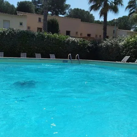 Avec Jardin, Piscine, Sauna, Proche De La Et Du Village Naturiste Διαμέρισμα *