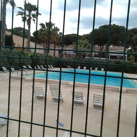 アパート Avec Jardin, Piscine, Sauna, Proche De La Et Du Village Naturiste