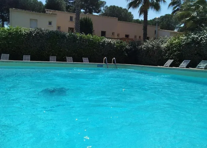 Avec Jardin, Piscine, Sauna, Proche De La Et Du Village Naturiste Appartement *