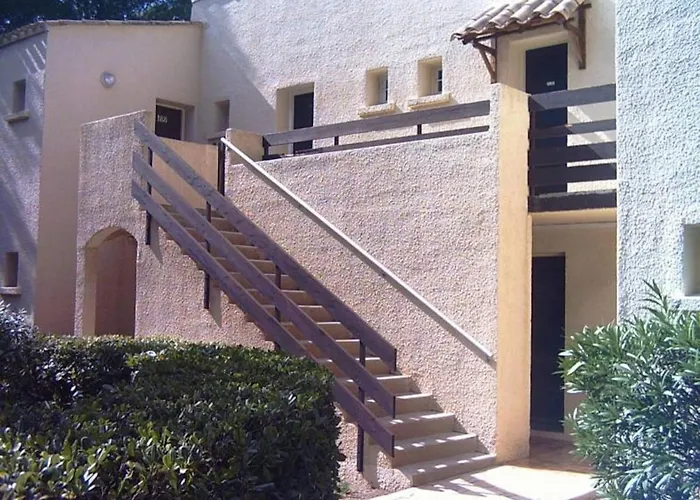 Avec Jardin, Piscine, Sauna, Proche De La Et Du Village Naturiste Appartement