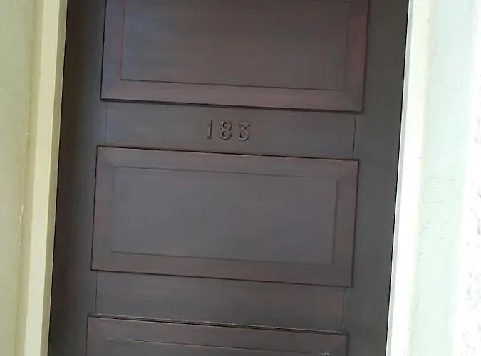 Avec Jardin, Piscine, Sauna, Proche De La Et Du Village Naturiste *