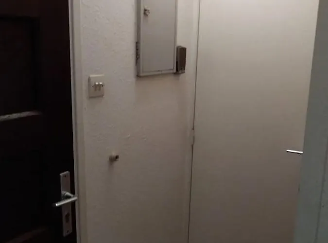 Avec Jardin, Piscine, Sauna, Proche De La Et Du Village Naturiste