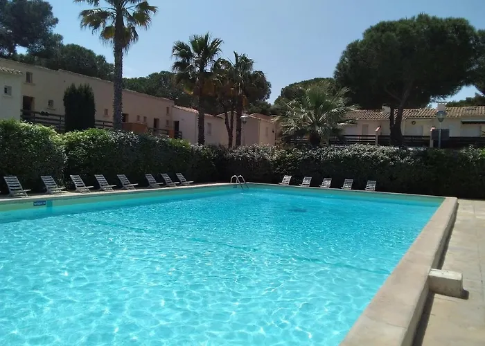 Avec Jardin, Piscine, Sauna, Proche De La Et Du Village Naturiste Agde