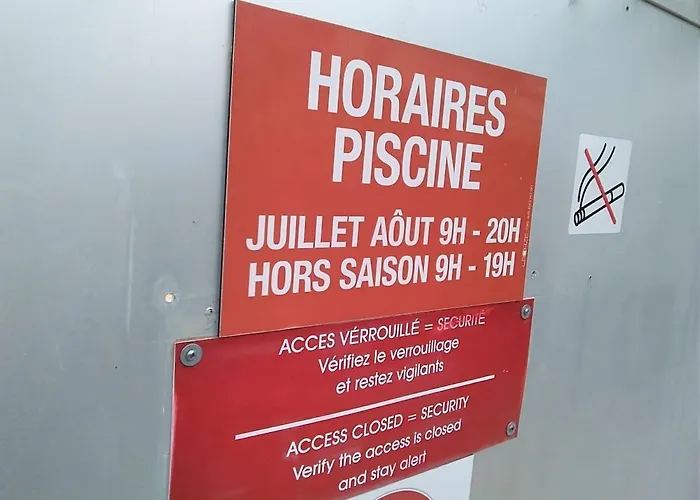 Avec Jardin, Piscine, Sauna, Proche De La Et Du Village Naturiste * Agde