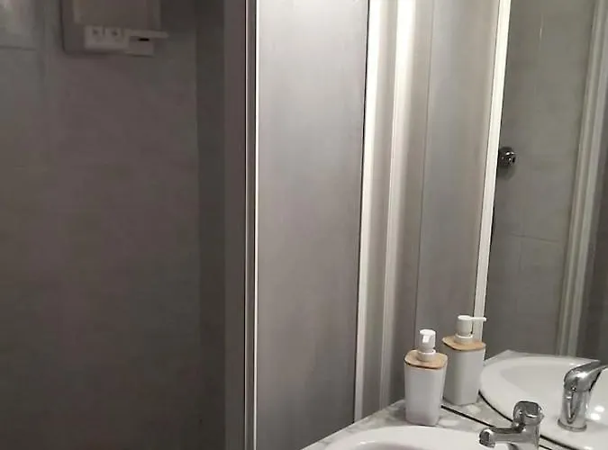 Avec Jardin, Piscine, Sauna, Proche De La Et Du Village Naturiste Appartement *