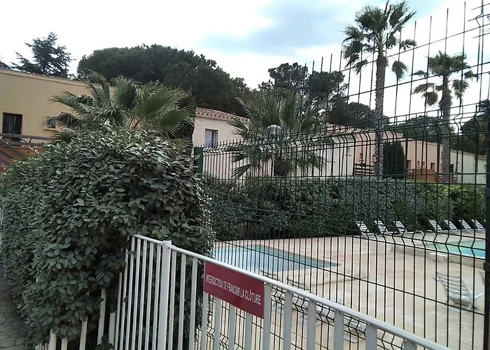 Avec Jardin, Piscine, Sauna, Proche De La Et Du Village Naturiste Appartement