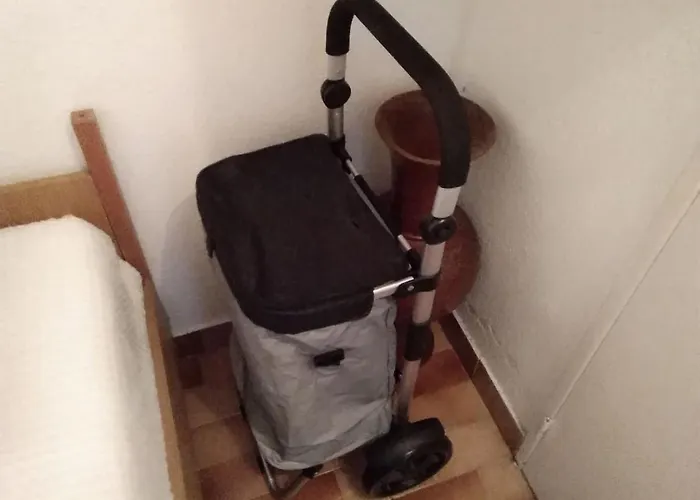 Avec Jardin, Piscine, Sauna, Proche De La Et Du Village Naturiste * Agde