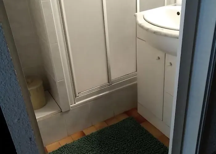 Avec Jardin, Piscine, Sauna, Proche De La Et Du Village Naturiste Appartement